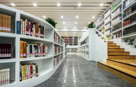 教育信息化浪潮方興未艾，學(xué)校圖書館功能不斷完善