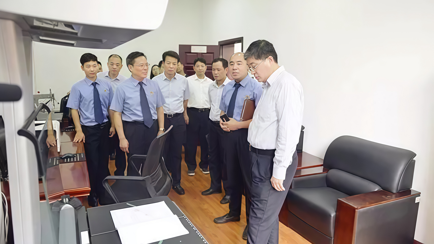 湖北省委常委、政法委書(shū)記羅永綱視察隨州市檢察工作